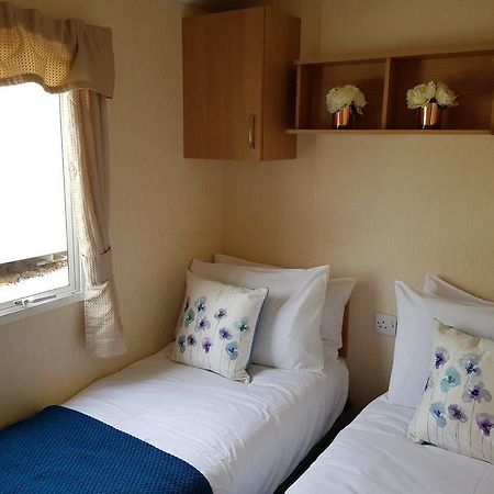 Pitch & Canvas - Self Catering At Broad Oak Farm Otel Tattenhall Dış mekan fotoğraf
