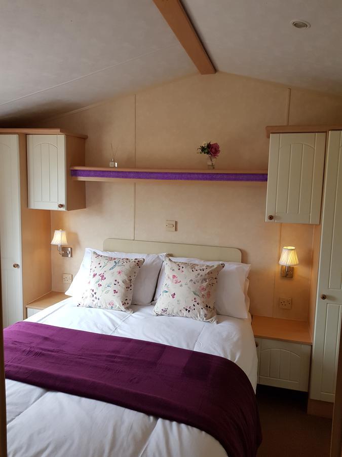 Pitch & Canvas - Self Catering At Broad Oak Farm Otel Tattenhall Dış mekan fotoğraf