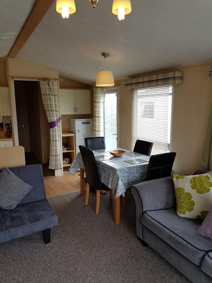 Pitch & Canvas - Self Catering At Broad Oak Farm Otel Tattenhall Dış mekan fotoğraf